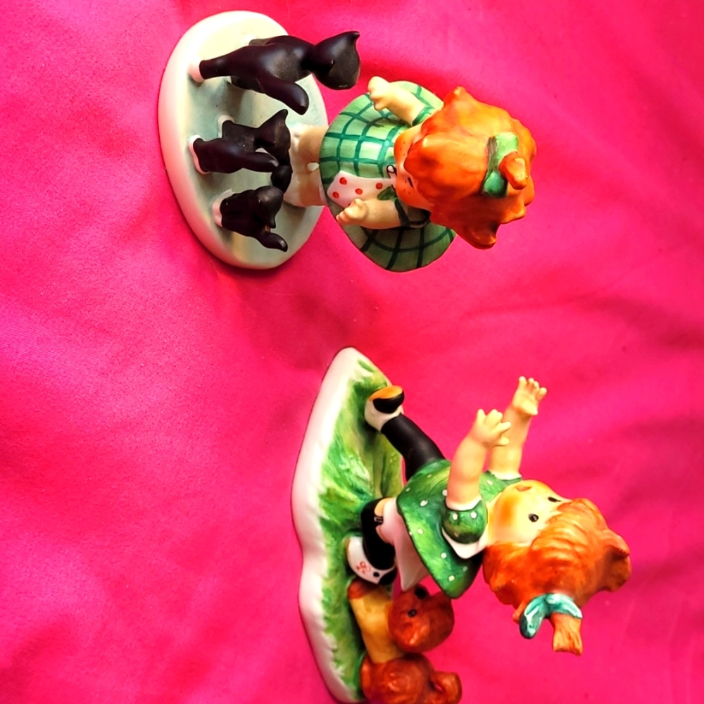 2 Hummel figurines